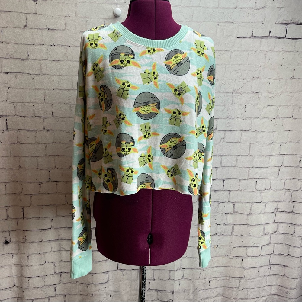 Star Wars baby Yoda long sleeve pajama top size medium